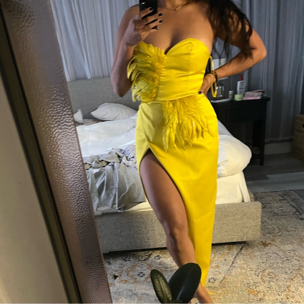 Stunning high slit green dress